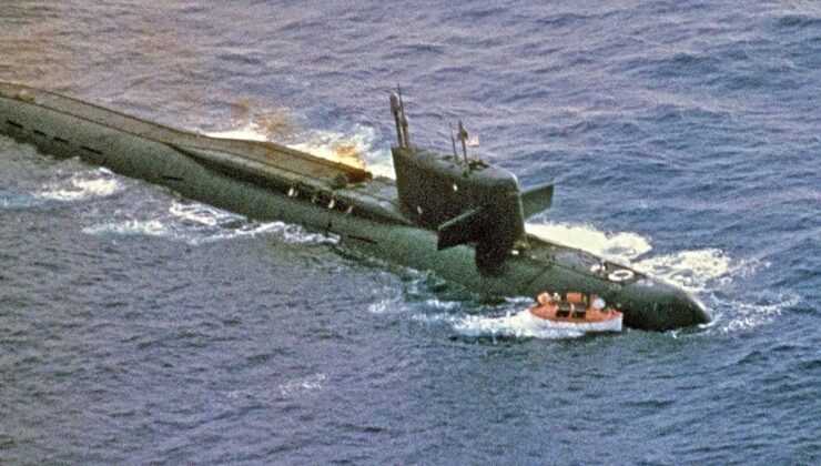 CIA’in Rus Denizaltısını Çalması: Gerçek mi, Kurgu mu?