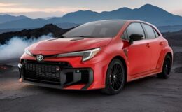 Yeni Toyota GR Corolla: Hibrit Güçle Pistlere Hakim Olun!