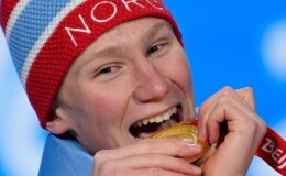 Olimpiyat Madalyalarını Neden Isırıyorlar?